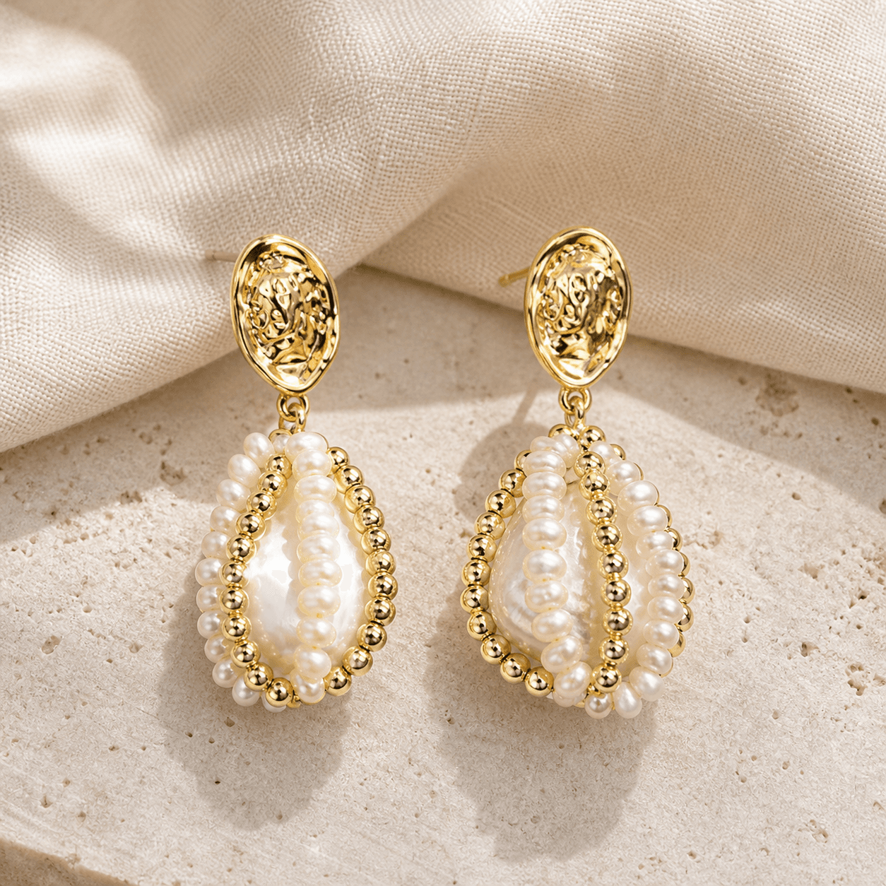 The Golden Petal - Earrings 3
