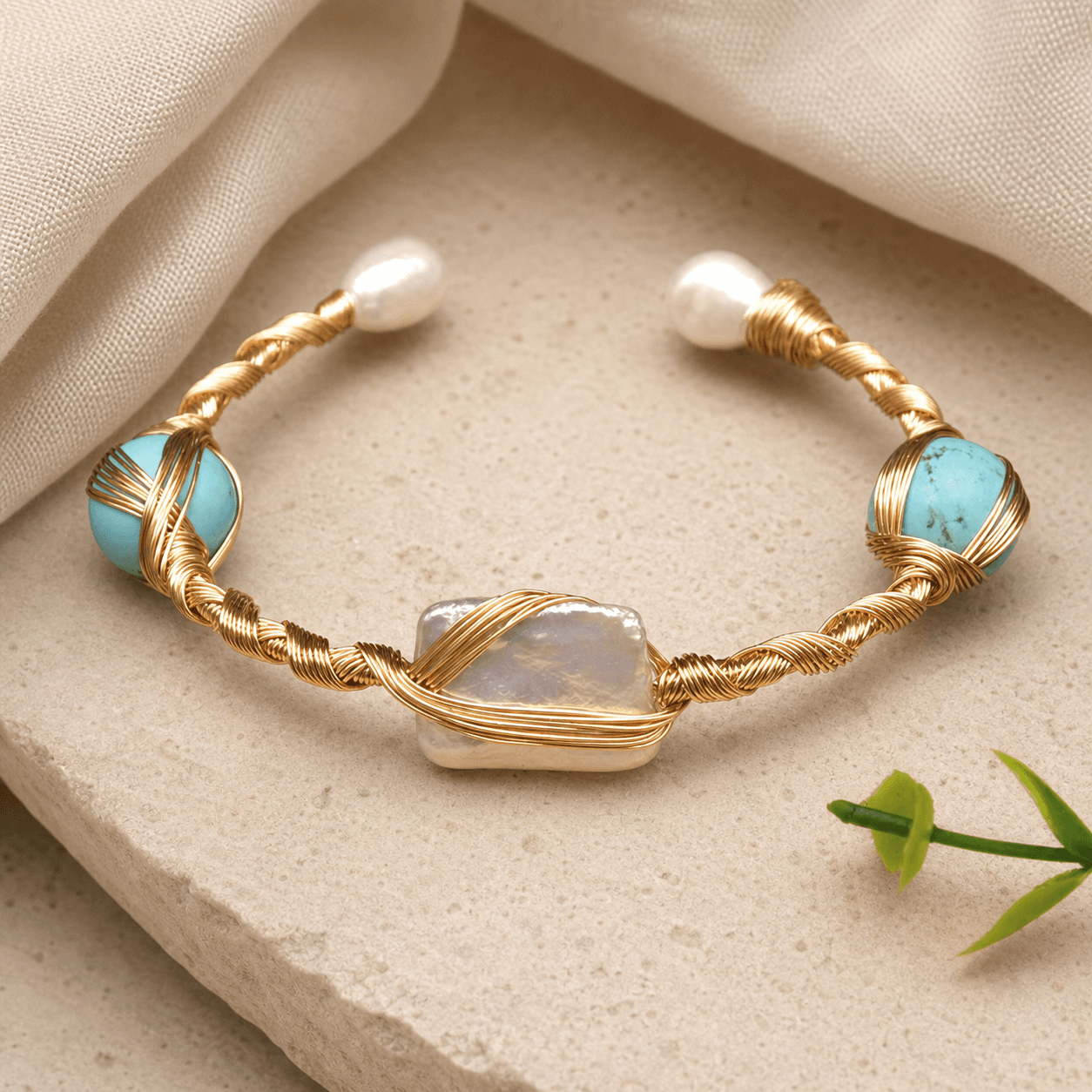 The Turquoise Leaf - Bracelet - MythRealms pearl jewelry