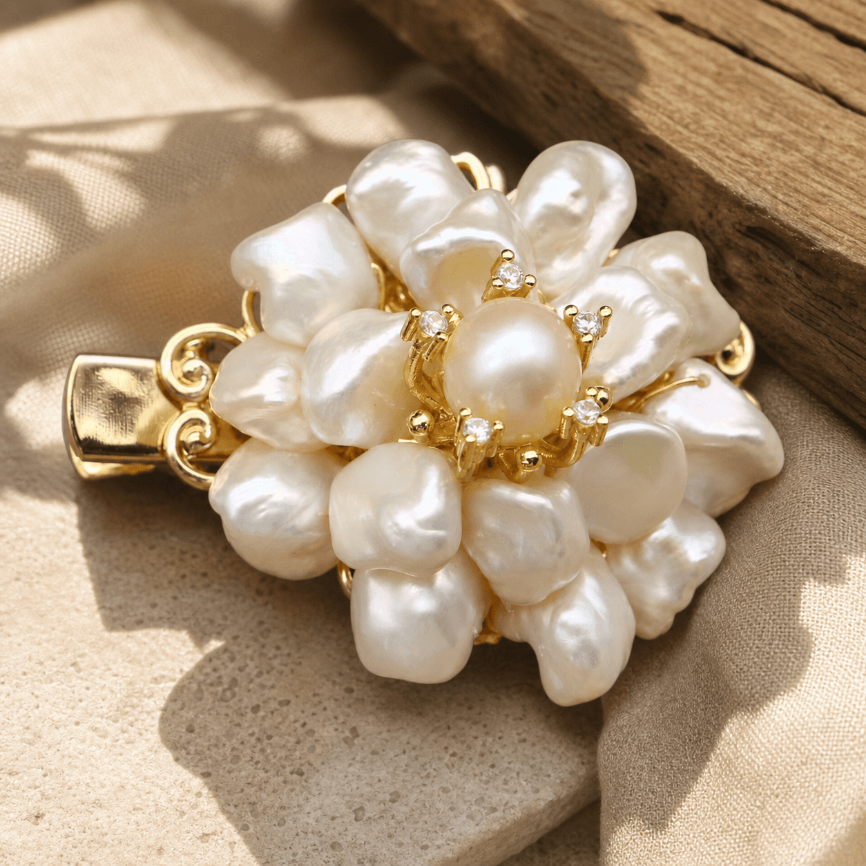 The Pearl Cluster - Hair Claw 2