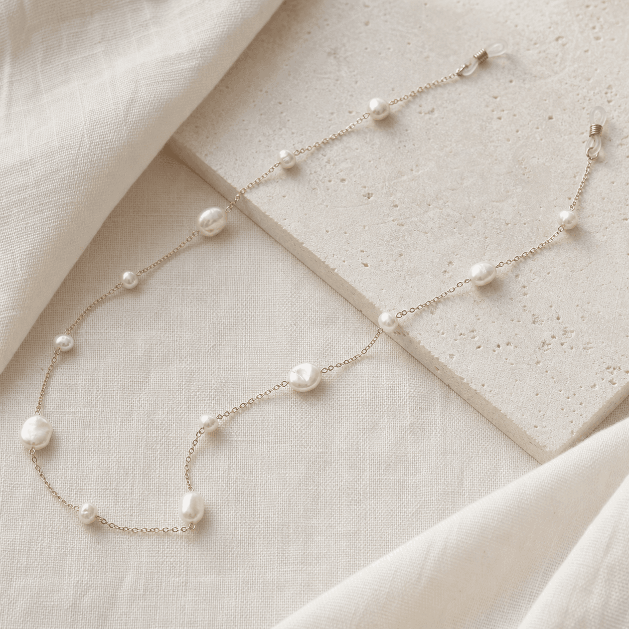 The Pearl Line - Eyewear Chain 3