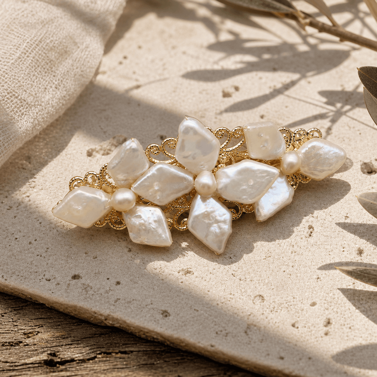 The Shell Petal - Hair Clip - MythRealms pearl jewelry