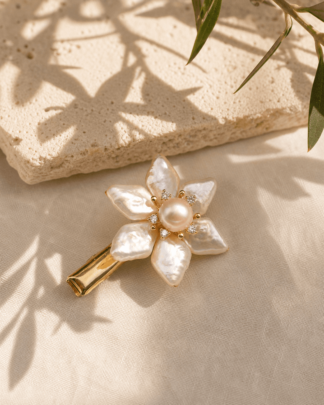 The Pink Pearl Star - Hair Clip - MythRealms pearl jewelry