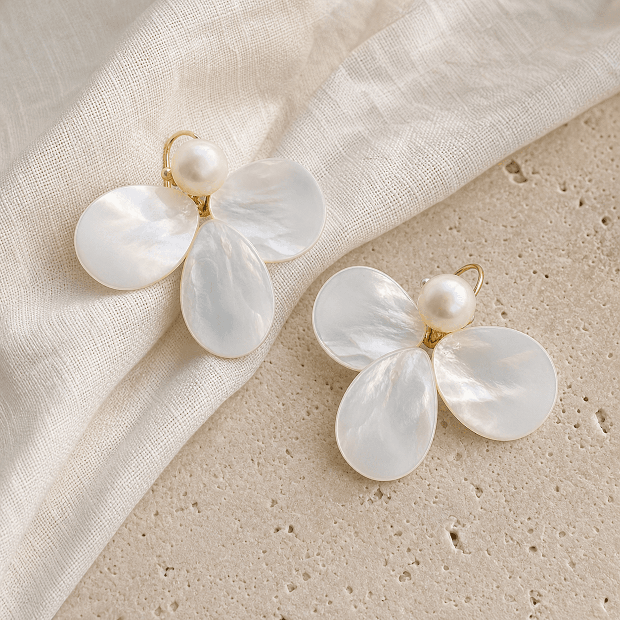 The White Garden - Earrings 2